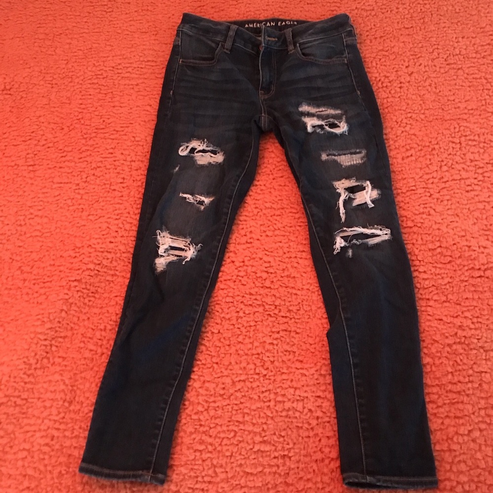 American Eagle Low Waisted Ripped Skinny Jeans